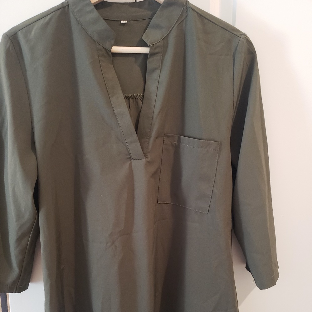 Olive Green 3/4 Length Sleeve Blouse Sized Medium